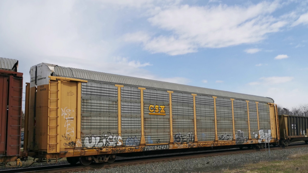 CSX B11268 (Body) TTGX 942423 (Flat)